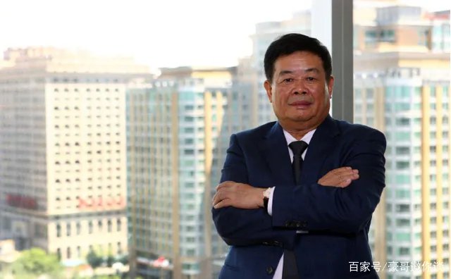“玻璃大王”曹德旺:家有豪宅和美酒,为何子女却不常登门 ?