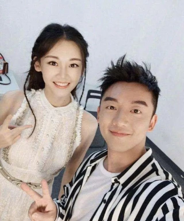 如果你在路上偶遇了郑恺和苗苗,你想说些什么?