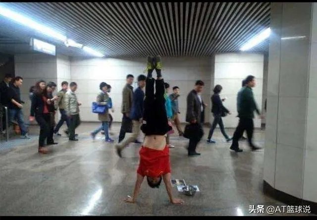 体操世界冠军张尚武为什么会沦落街头卖艺乞讨?他现状如何?