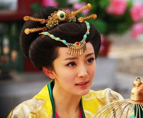 唐宫美人天下杨幂吻戏图片 全裸洗澡戏美人出浴