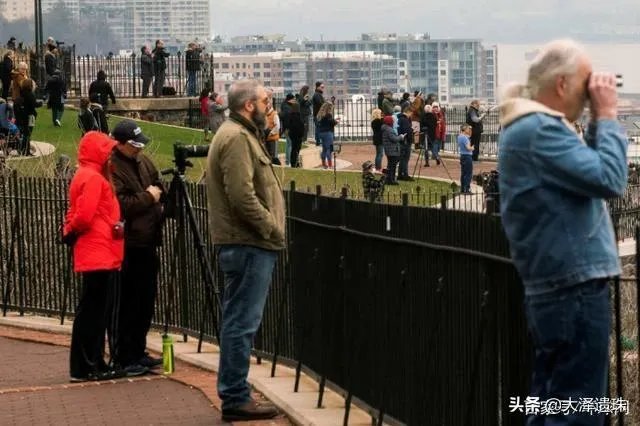 猜测下,一周后美国新冠肺炎累计确诊病例会有多少呢?30万、40万?