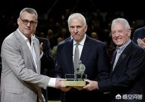 作为NBA传统强队,马刺老板霍尔特为何是联盟最穷的老板?
