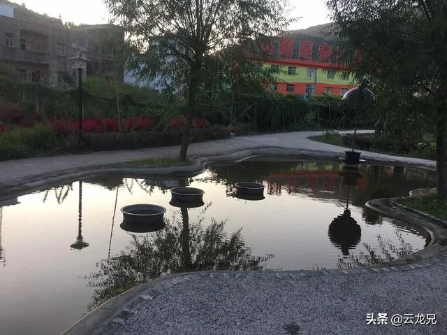 姜文的《让子弹飞》有什么寓意?