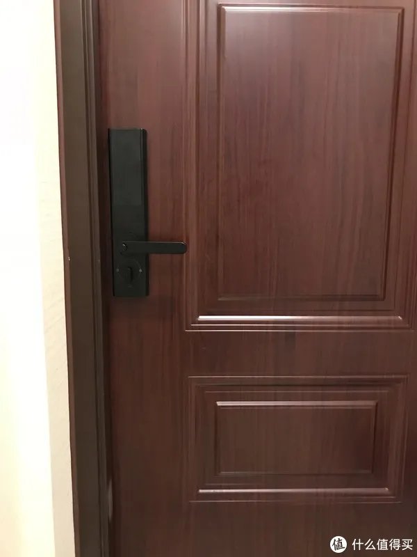 自然舒服的开锁方式, 鹿客智能指纹锁Classic版本