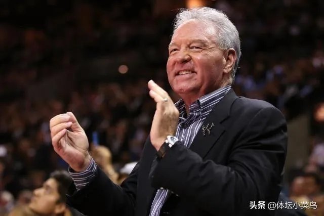 作为NBA传统强队,马刺老板霍尔特为何是联盟最穷的老板?