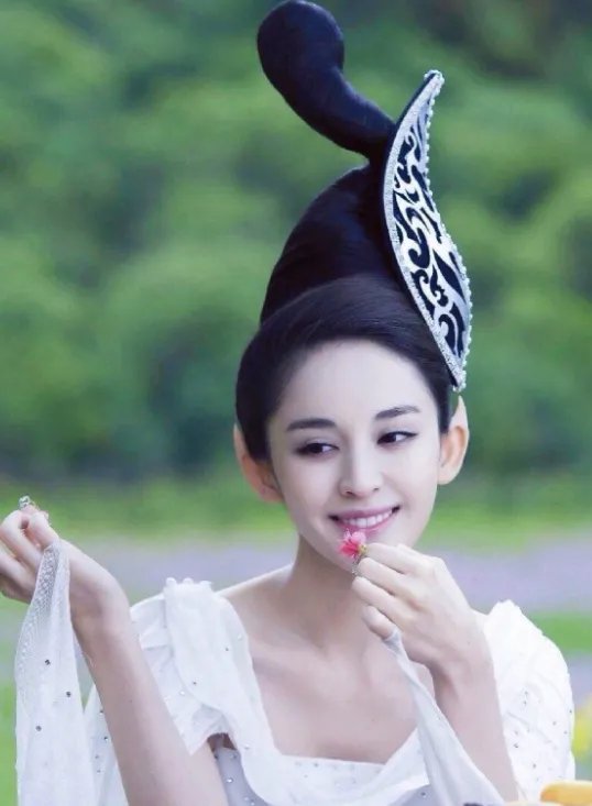 江疏影娜扎备战桑巴舞大赛是怎么回事?