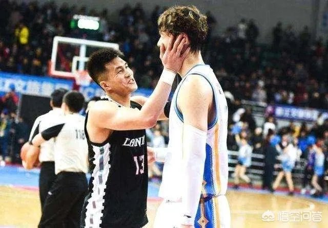 CBA季后赛,郭艾伦独砍46分,赛后高诗岩为MVP挑事,王哲林高智商回应,你怎么评价?