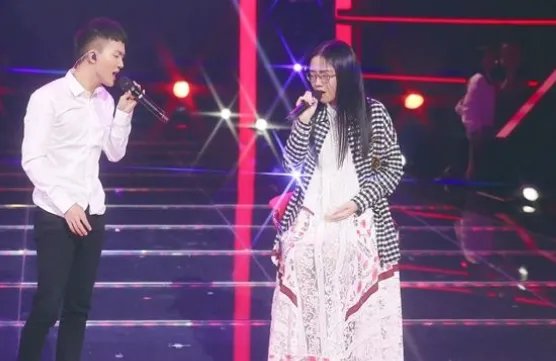 周深和郭沁都唱过《大鱼》,他们各有什么特点?