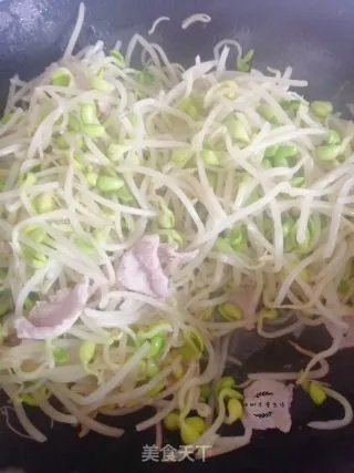黄豆芽炒肉