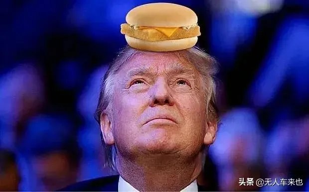 特朗普首次在公共场合戴上了口罩是由于幕僚的劝说,您怎么认为?