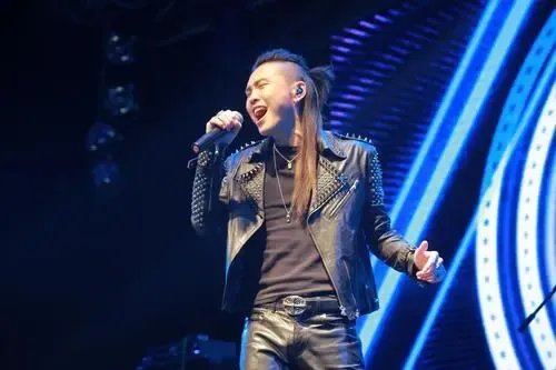 《中国好声音》的张玮,现状如何?
