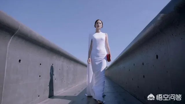 如何评价娜扎杨烁新剧《归还全世界给你》,为什么一点水花都没有?