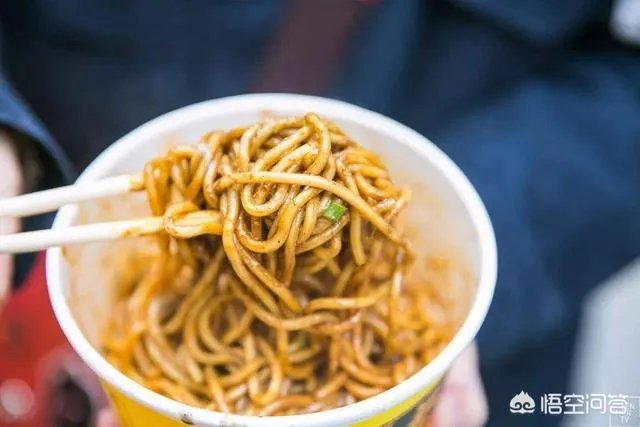 面条怎么做才好吃,宽面好还是细面好?