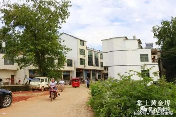 没有黄金埠大桥时，梅港人是怎么过信江的？