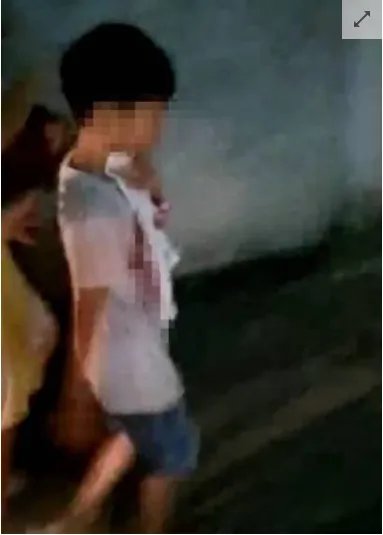 男子为何持刀挟持女友弟弟?