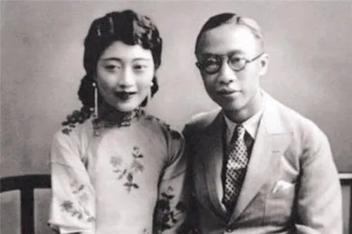 末代皇帝溥仪一生有六位妻子,却没有一个子女,他是同性恋还是性无能?