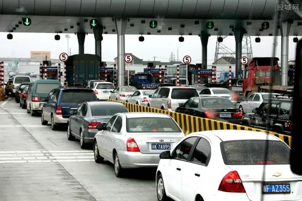 2022骞撮珮閫熷厤璐归€氳鏃堕棿琛� 鍏冩棪楂橀€熷厤璐瑰悧