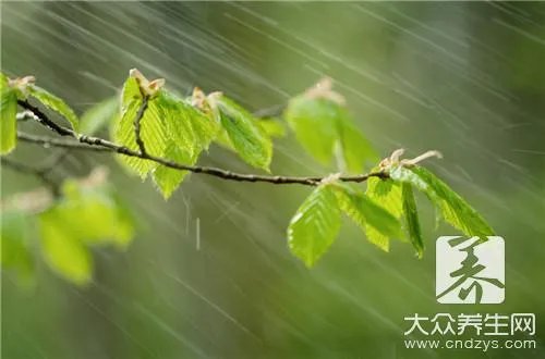 影响气温日较差的因素       
