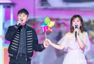 谢娜二胎后被曝好消息,网友说厉害我娜姐。对此你有什么看法?