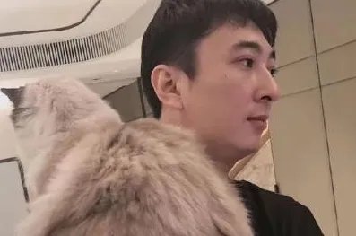 王思聪新女友身份确认21岁的英国名校大学生,这次终于门当户对了吗?