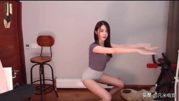 女主播涨粉10万,就是因为房间里有台电视机,你有何看法?