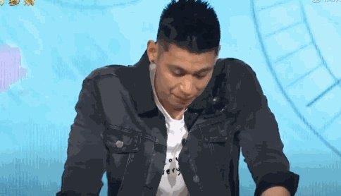 NBA自由市场开放许久,林书豪无人问津,在台湾演讲时几度落泪,大家怎么看待此事?
