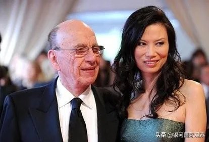 惨遭亿万富豪默多克起诉离婚后,邓文迪为何还能做社交女王?
